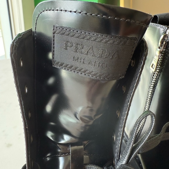 Prada - Picture 5 of 14